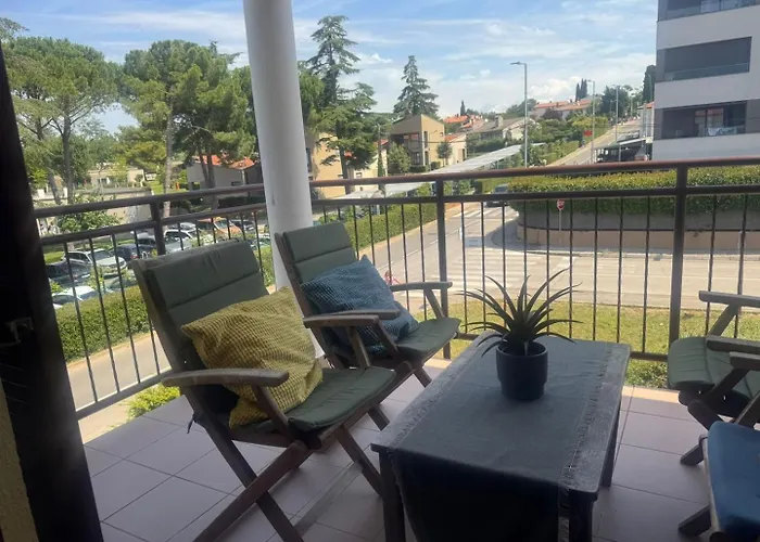 アパート Strawberry 3